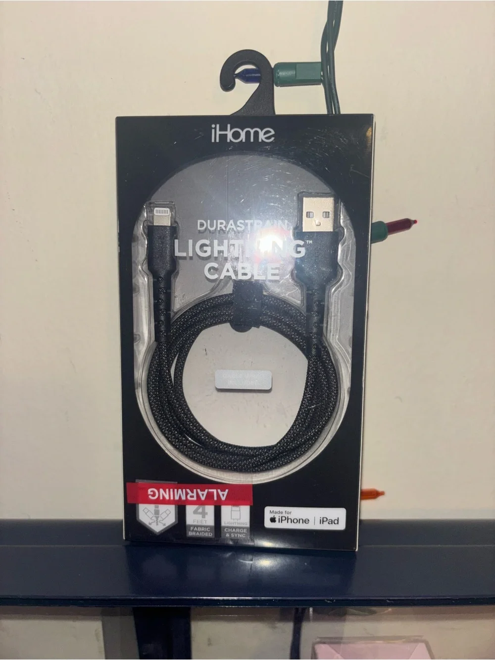 iHome Lightning Charge & Sync Cable - Black and White Packaging